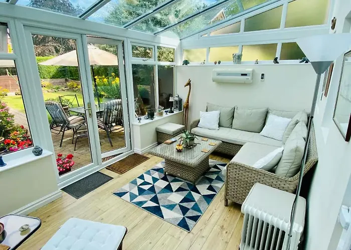 Alloggio in famiglia Double With Garden View *